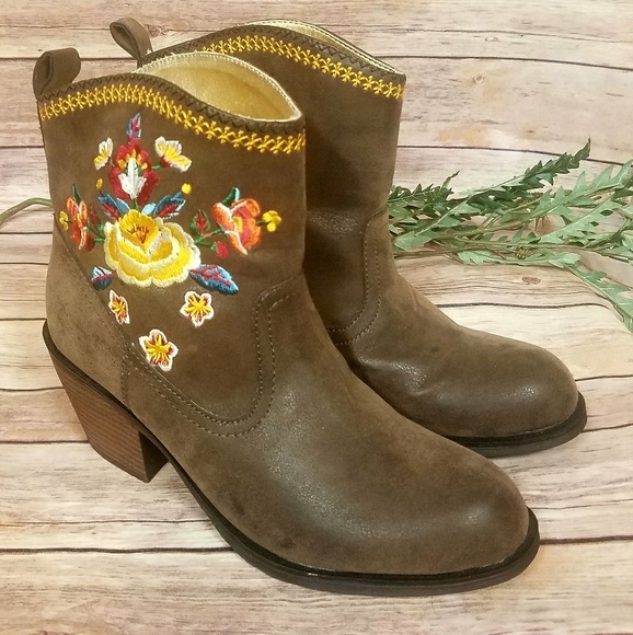 rocket dog floral boots